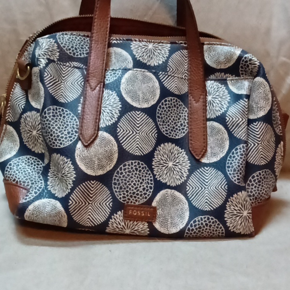 Fossil Women's Blue and Brown Patterned Bag Used